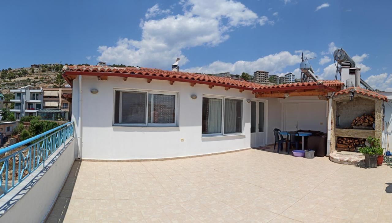 Achilles Apartments Sarandë エクステリア 写真