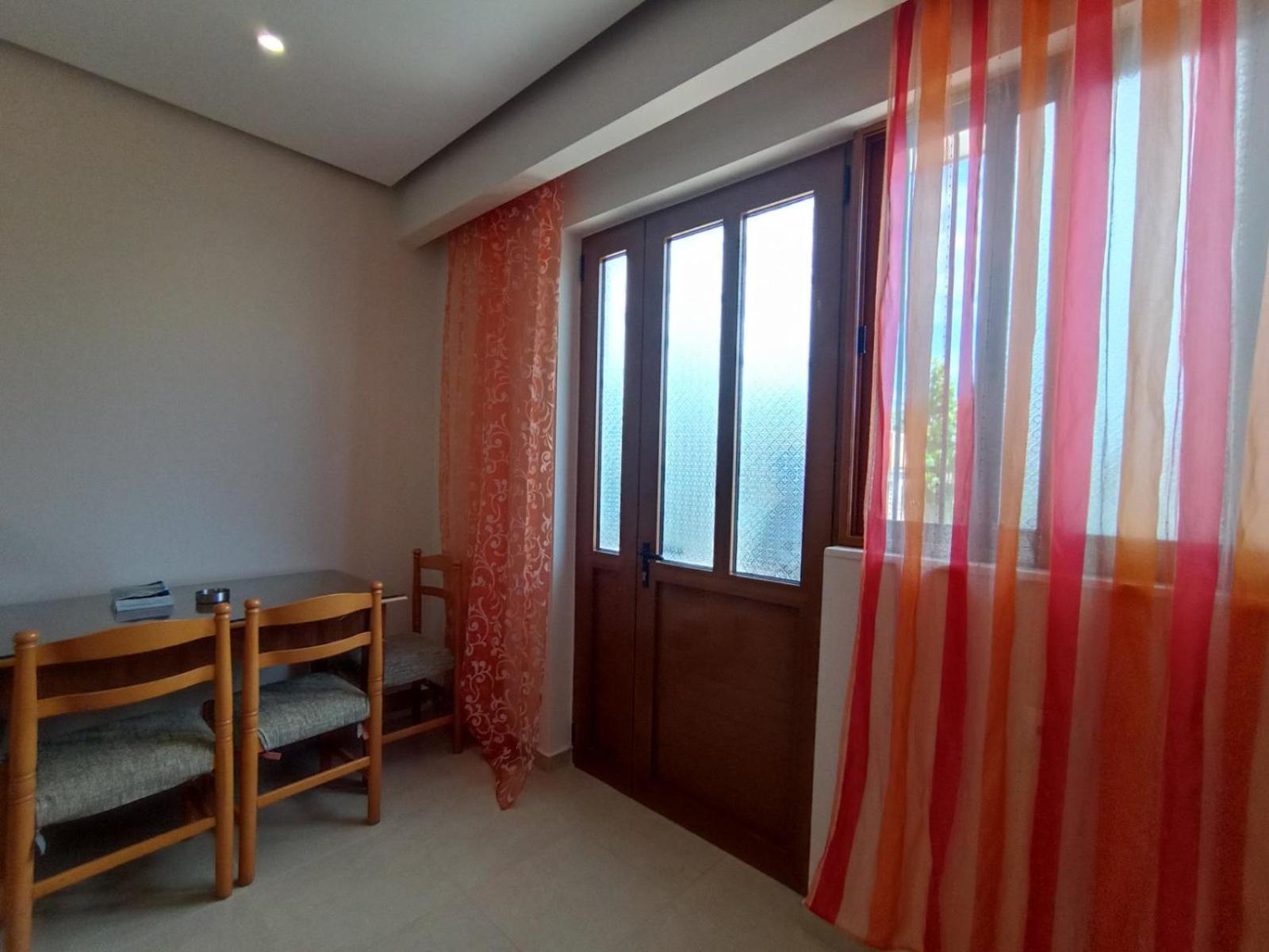 Achilles Apartments Sarandë 部屋 写真