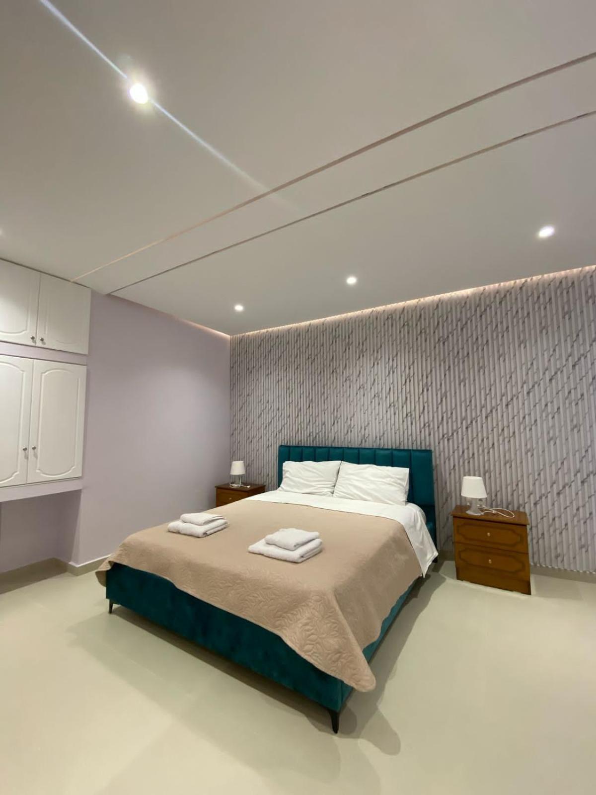 Achilles Apartments Sarandë エクステリア 写真